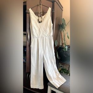 Rachel Zoe jumpsuit size 4 with free necklace.